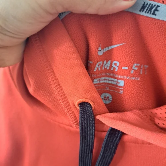 Men's Red Nike Sweatshirt - Picture 6 of 7